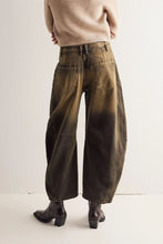 Load image into Gallery viewer, Laid Back Wide Leg Jeans with Pockets