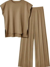 Load image into Gallery viewer, Masterpiece Top and Pants Knit Set