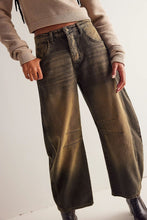 Load image into Gallery viewer, Laid Back Wide Leg Jeans with Pockets