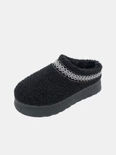 Load image into Gallery viewer, Winter Wonderland Embroidered Trim Platform Sherpa Boots