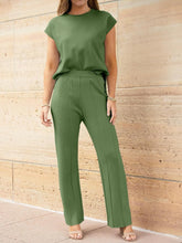 Load image into Gallery viewer, Masterpiece Top and Pants Knit Set