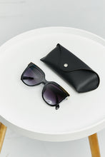 Load image into Gallery viewer, Full Rim Metal Frame Sunglasses