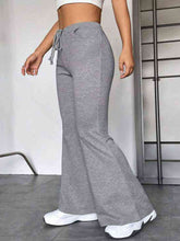 Load image into Gallery viewer, Mela Sweatpants