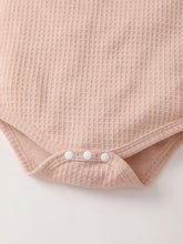 Load image into Gallery viewer, Peachy Keen Top and Shorts Set