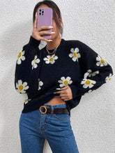 Load image into Gallery viewer, Dainty Daises Sweater