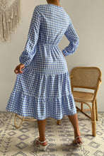 Load image into Gallery viewer, Quiet Picnic Midi Dress