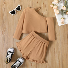 Load image into Gallery viewer, Breezy Days Top and Short Set