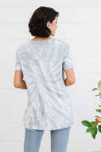 Load image into Gallery viewer, Mama Graphic Tee