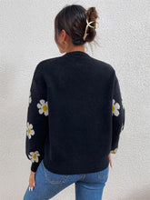 Load image into Gallery viewer, Dainty Daises Sweater