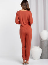 Load image into Gallery viewer, Shay Top and Jogger Set