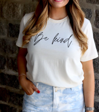 Be Kind Graphic Tee - Every Stitch Boutique